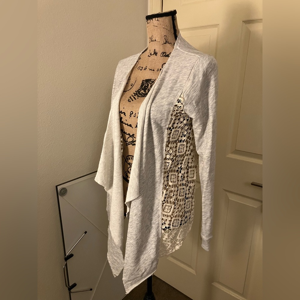 Abercrombie & Fitch A&F Gray crochet mixed material sweatshirt Cardigan M L 8 10